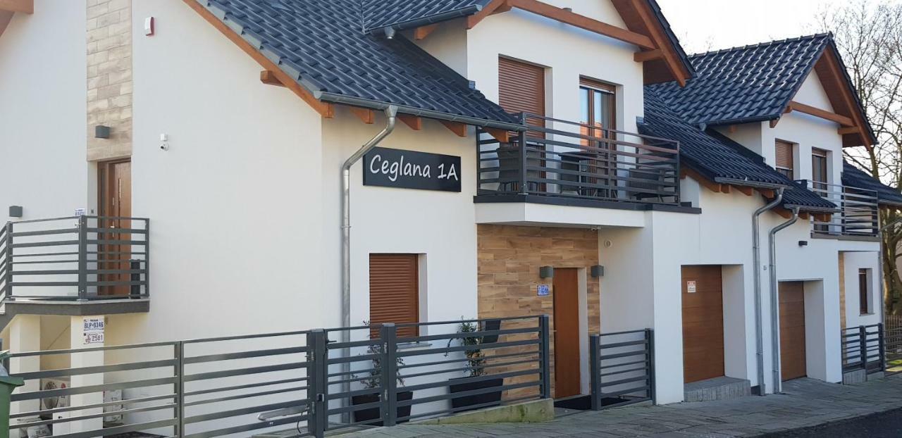Spa Love Ceglana 1 A Sauna,,Jaccuzi Dla Dwojga Na Wylacznosc Zielona Gora  Ngoại thất bức ảnh